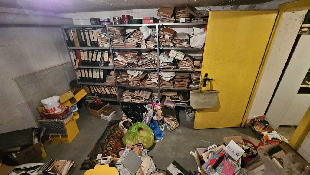 Allgemeine Entrümpelung in Köln Chorweiler – Team räumt eine Wohnung in der Großsiedlung